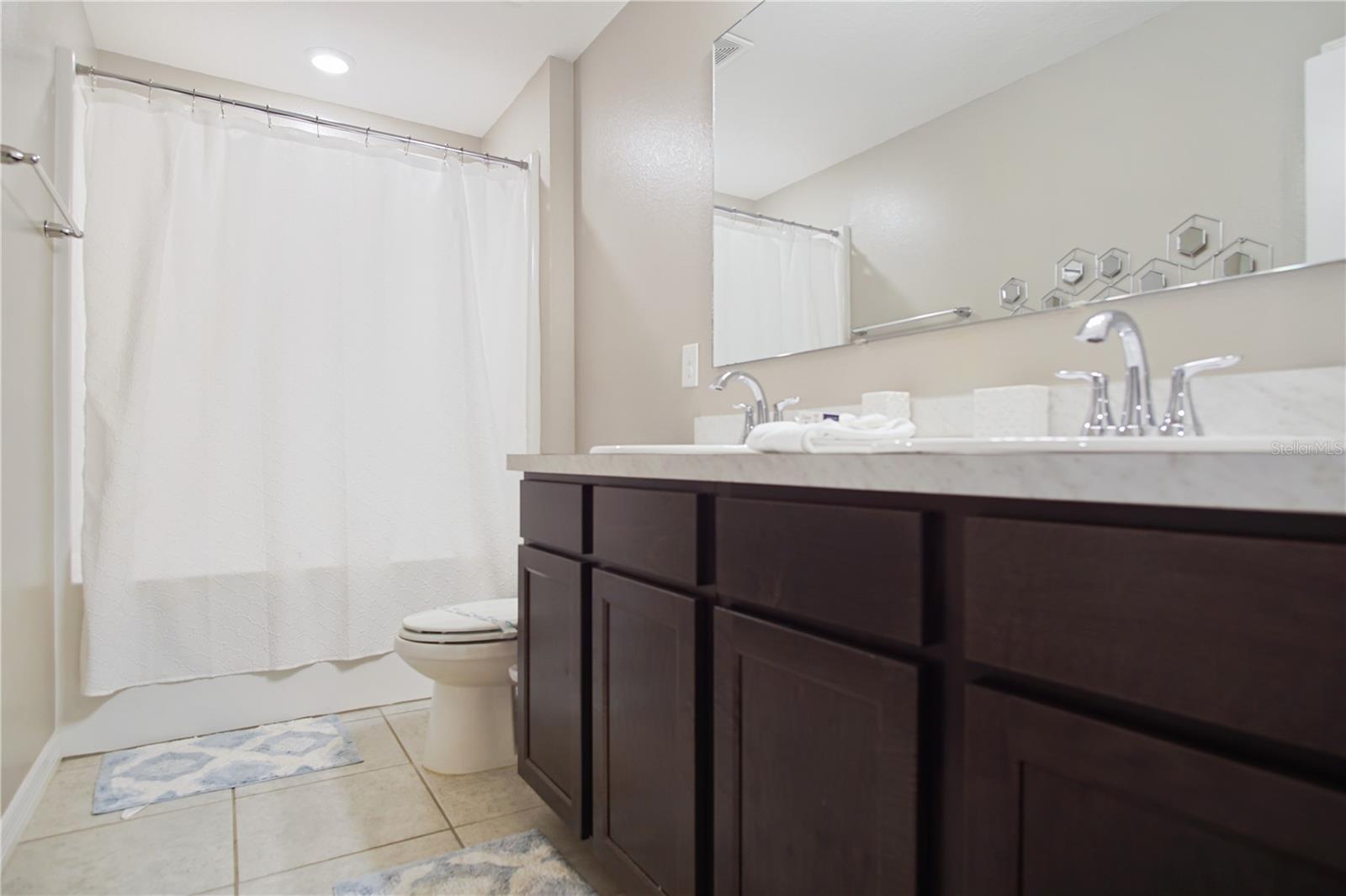 FIESTA KEY PH 2 - Residential