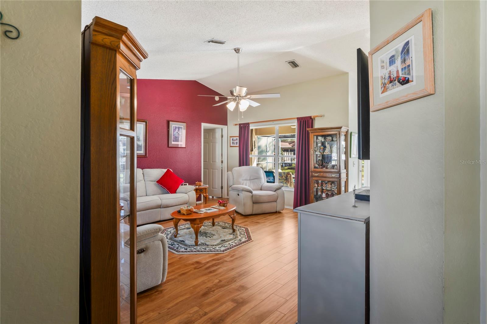 SPRING HILL - Residential