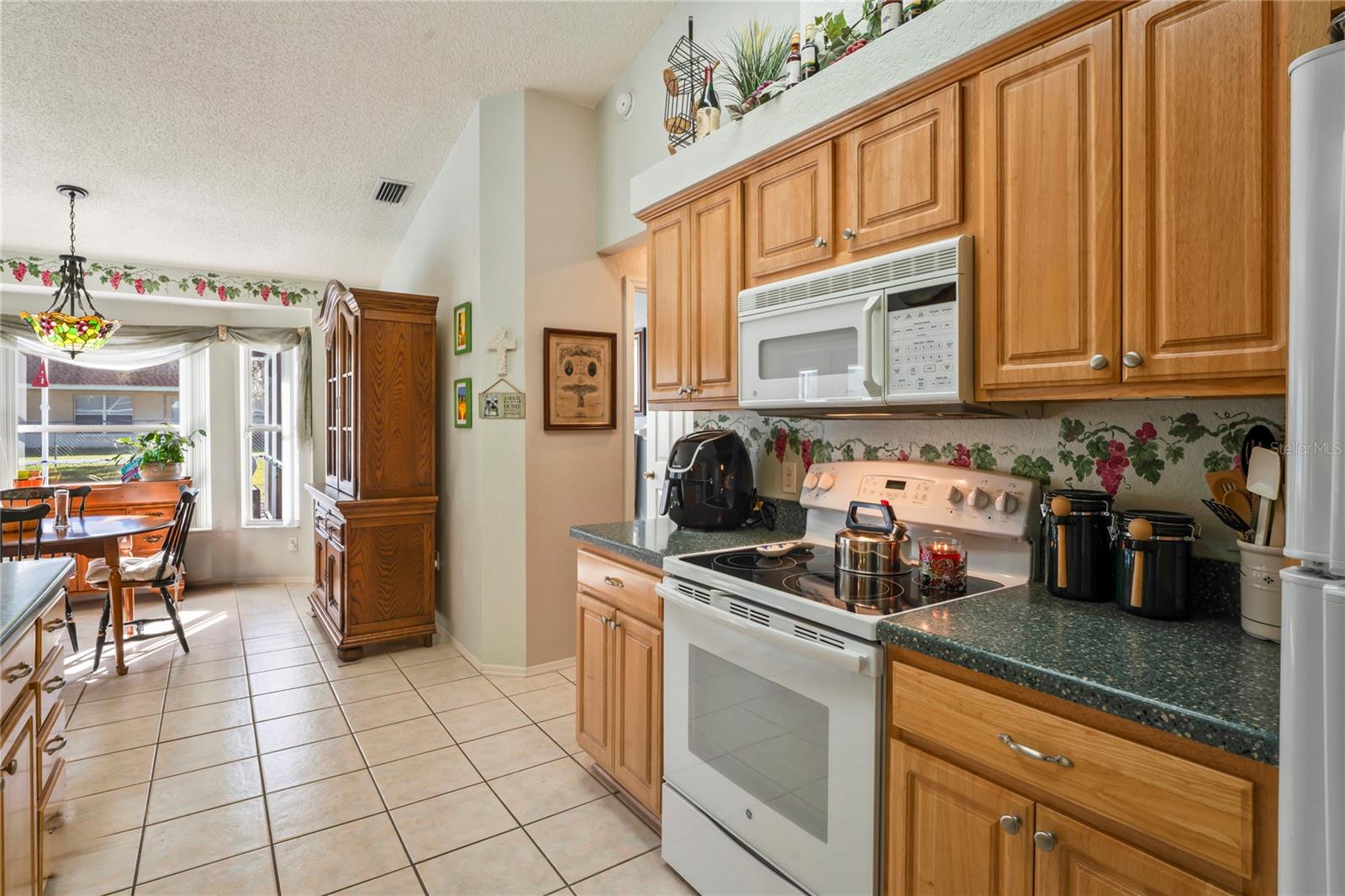 SPRING HILL - Residential