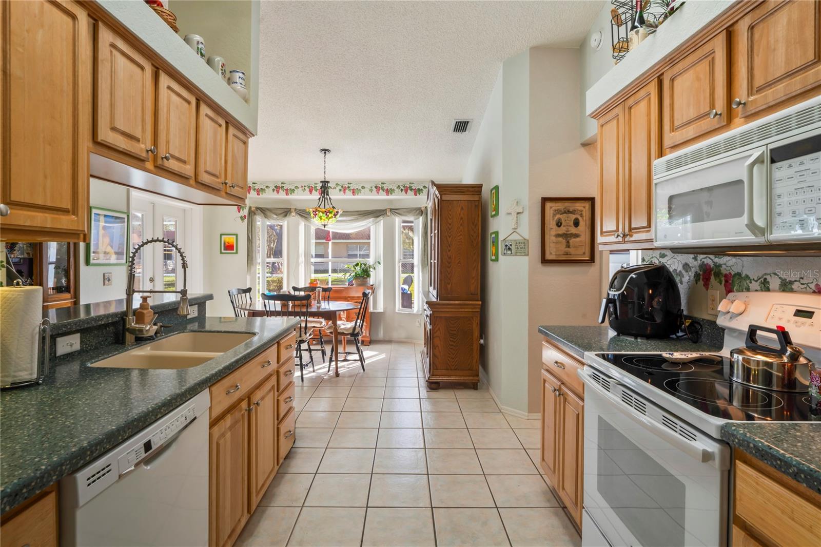 SPRING HILL - Residential