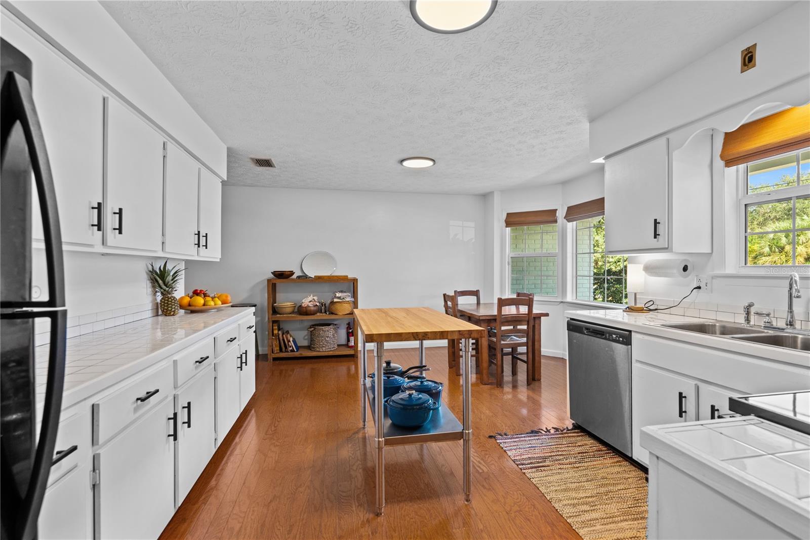 LINDA MAR SUB - Residential