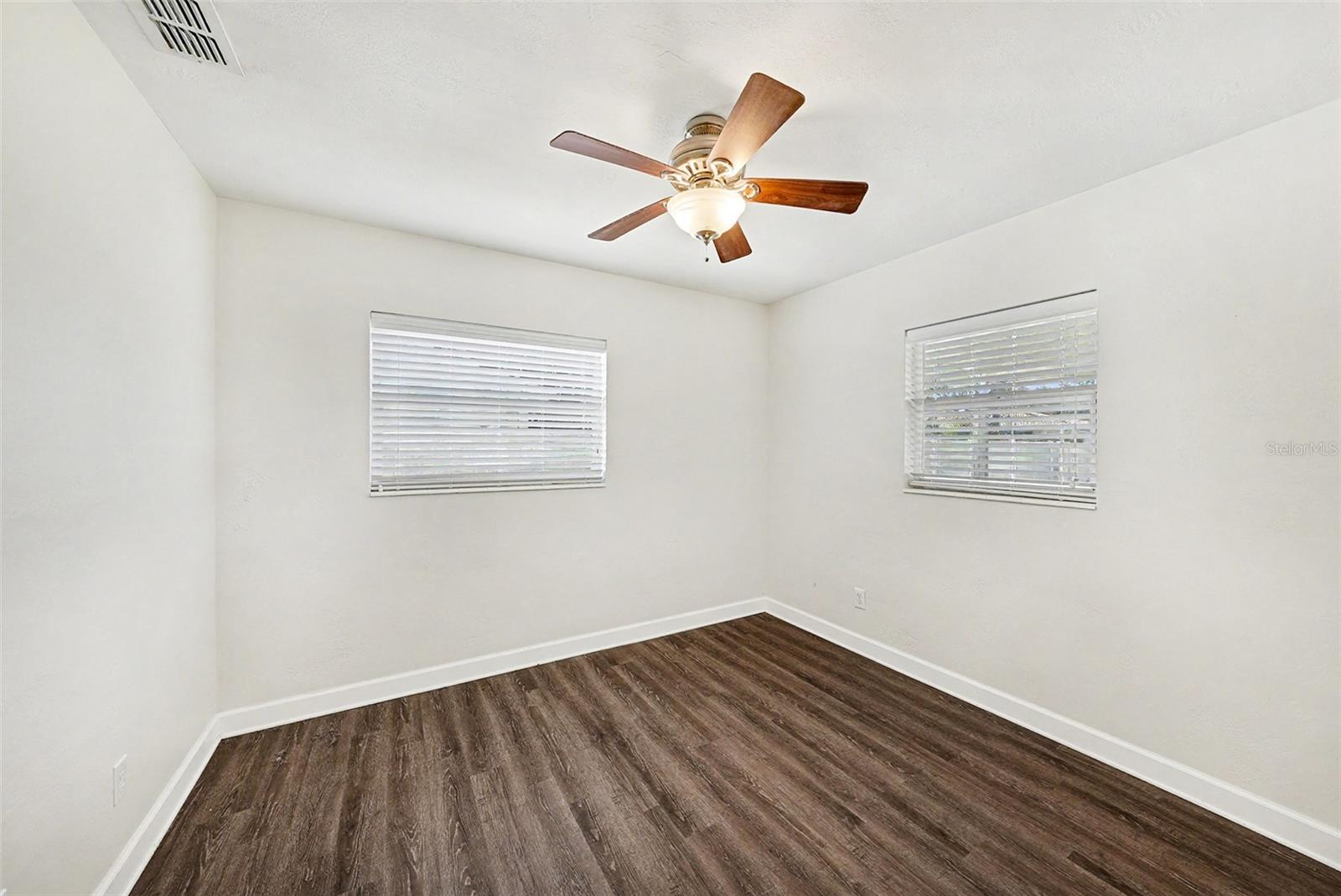 TYRONE PARK - Residential