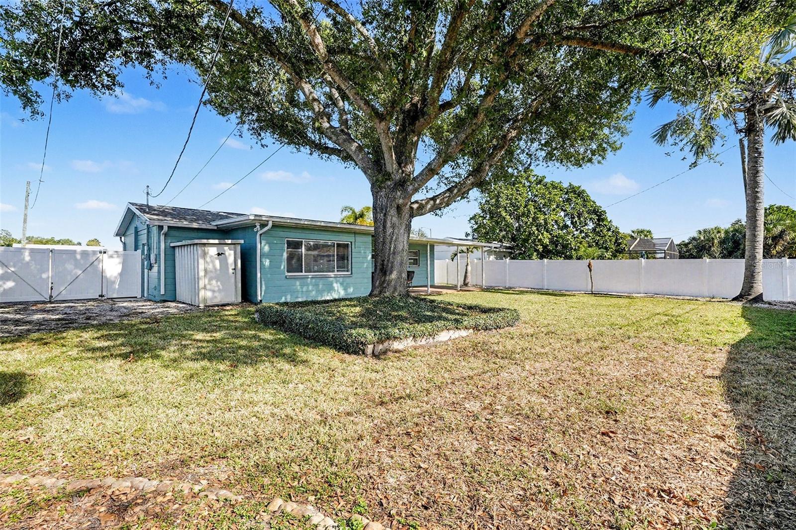 TYRONE PARK - Residential