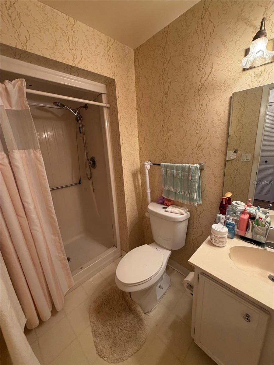 SHANGRI LA CONDO - Residential