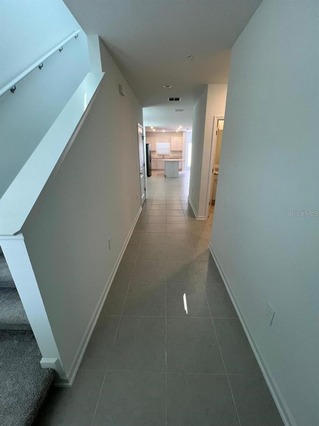 Photo of Orlando, FL 32829 (MLS # R4910648)