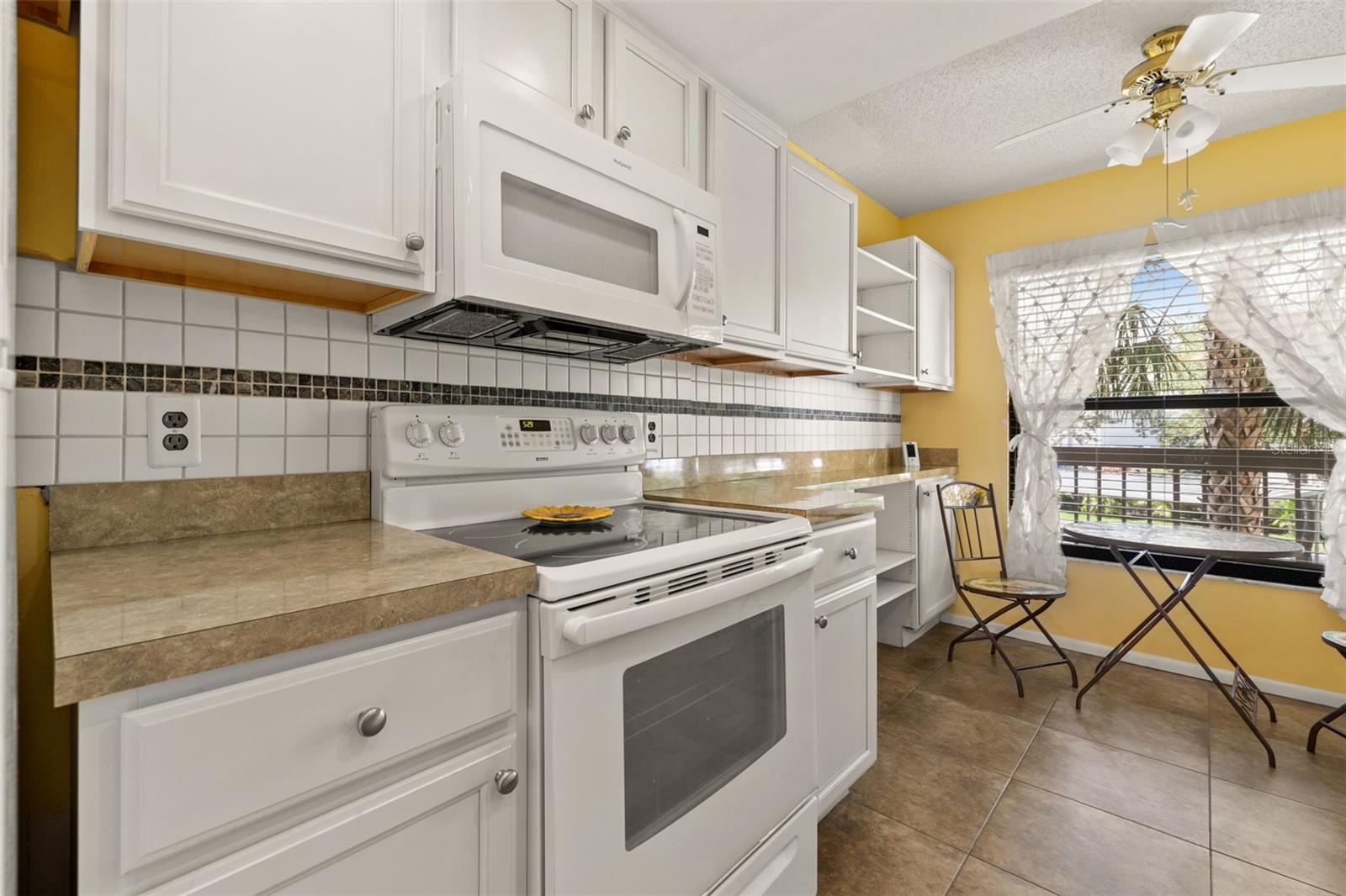 PASADENA COVE CONDO - Residential Lease