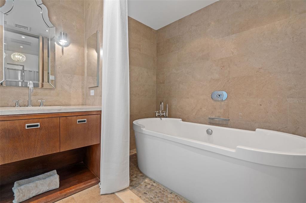 DORADO BEACH EAST - Residential