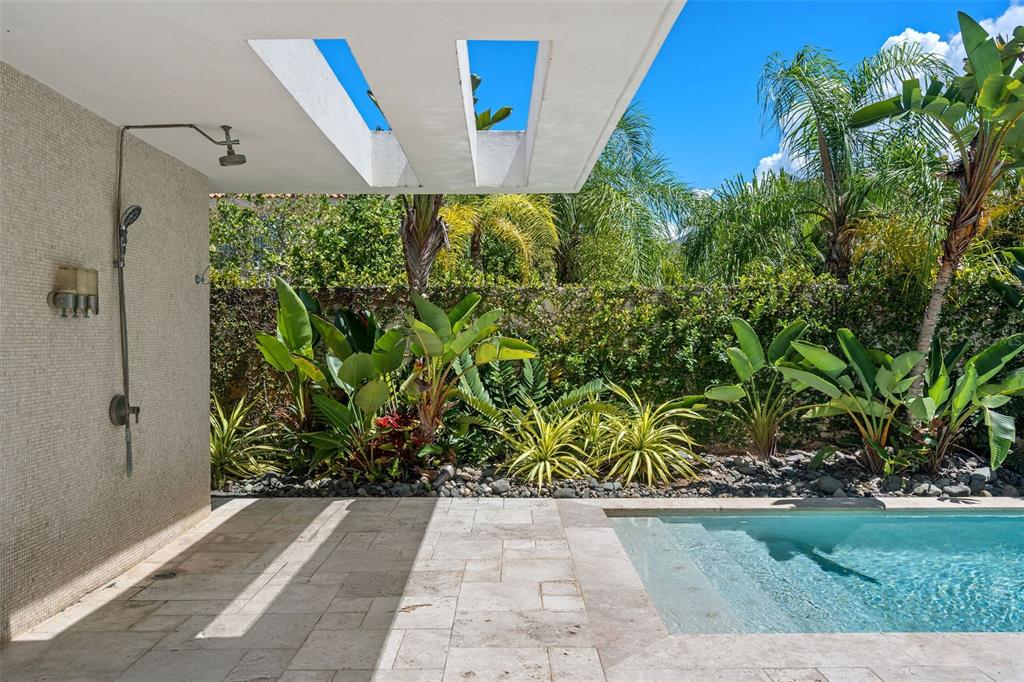 DORADO BEACH EAST - Residential