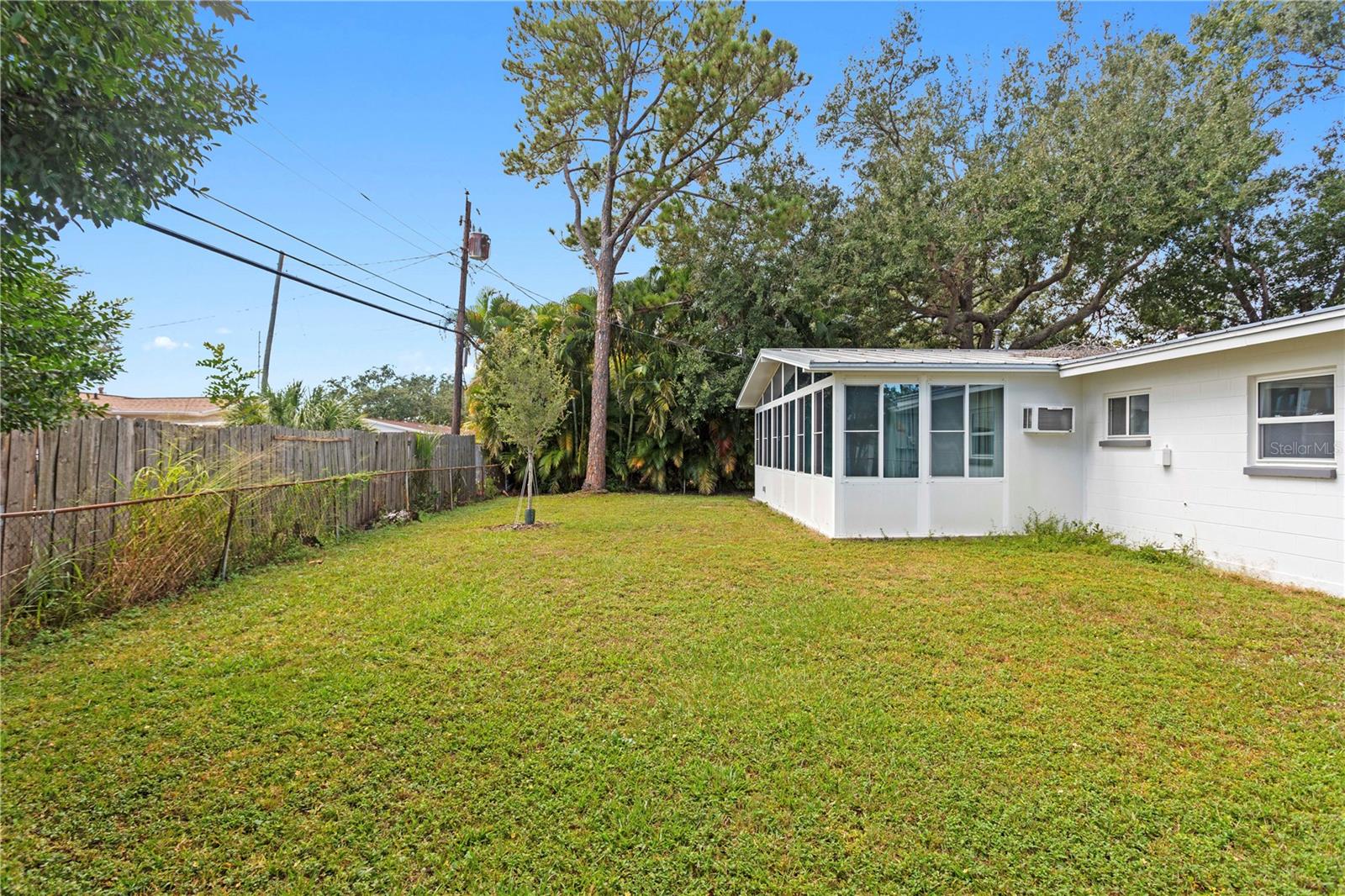 WINSTON PARK - Residential