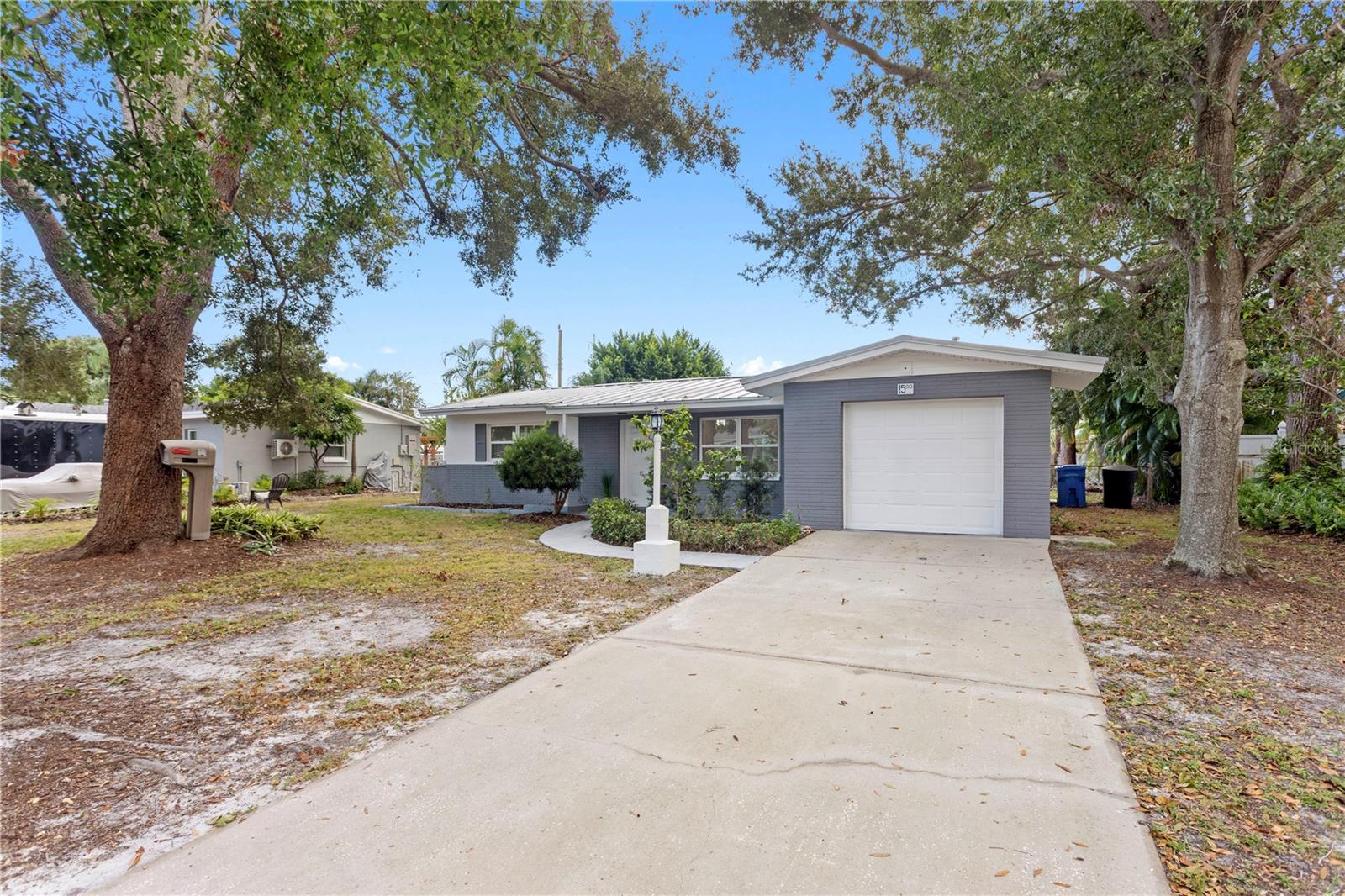 WINSTON PARK - Residential