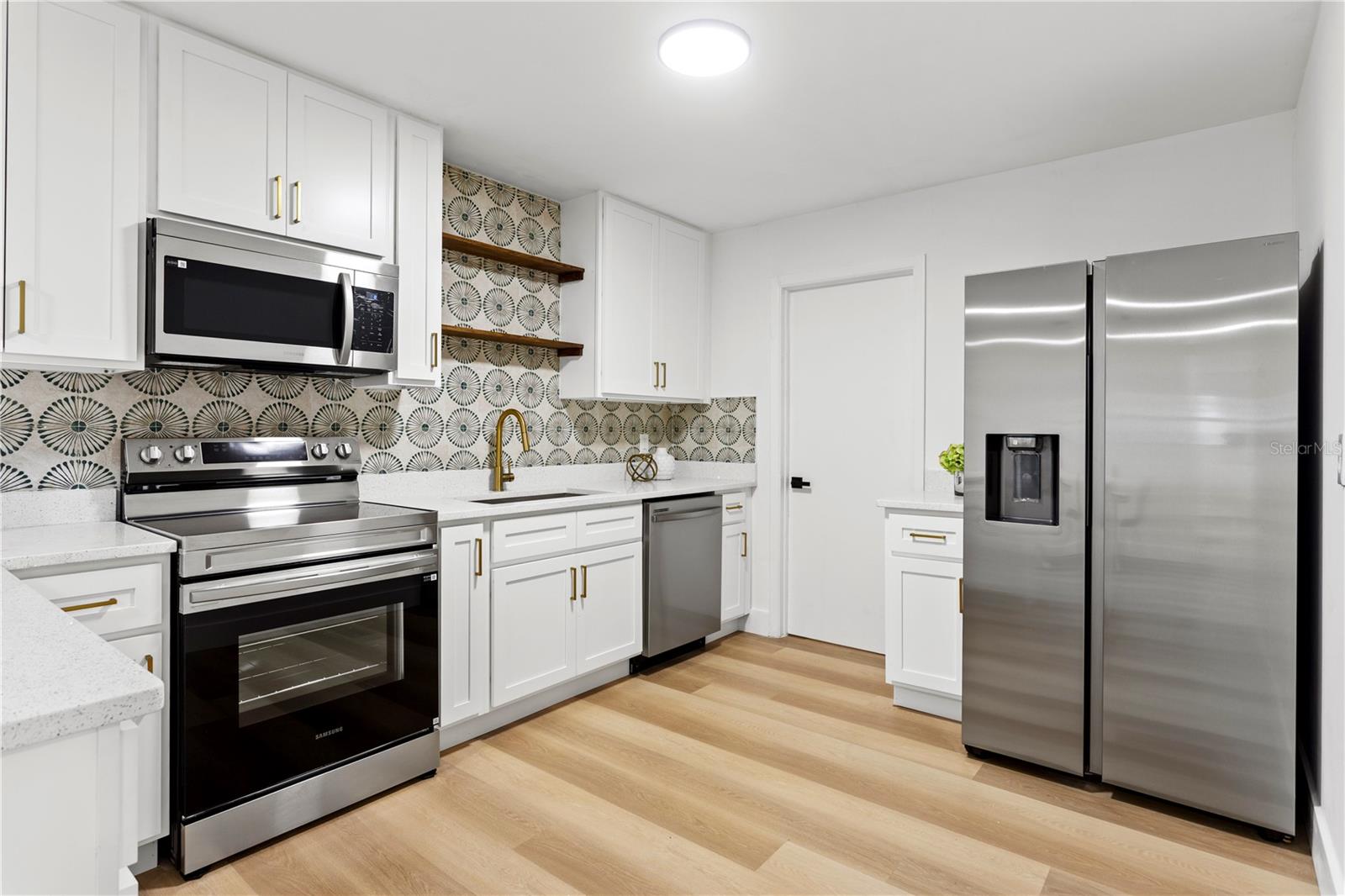 WINSTON PARK - Residential