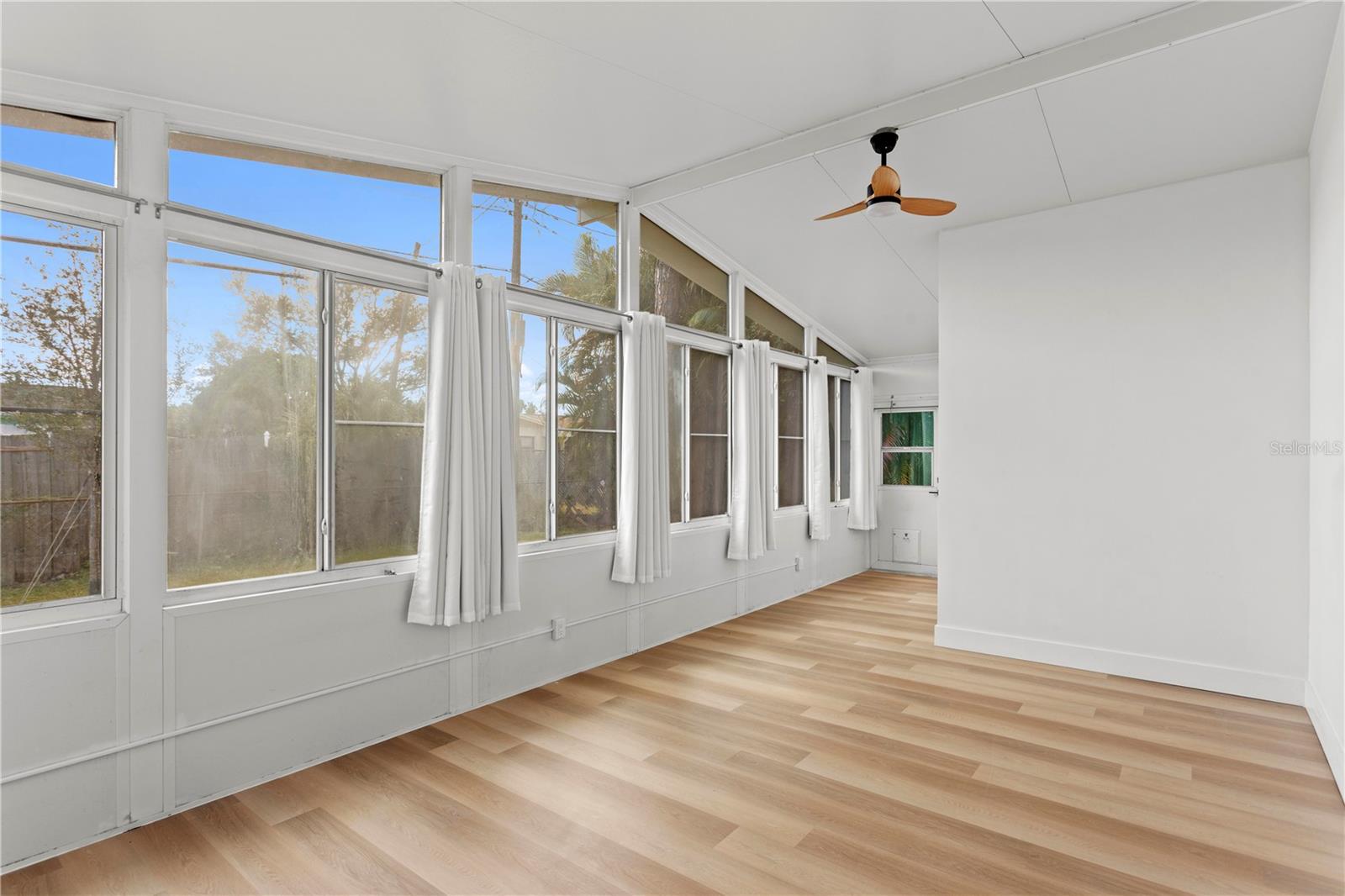 WINSTON PARK - Residential