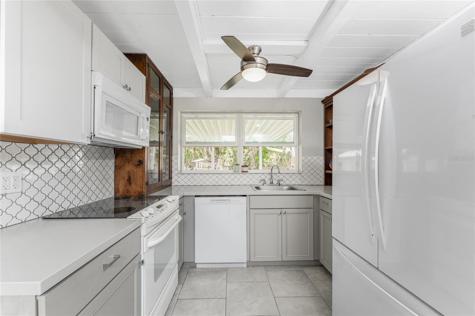 1530 PHILIP PLACE