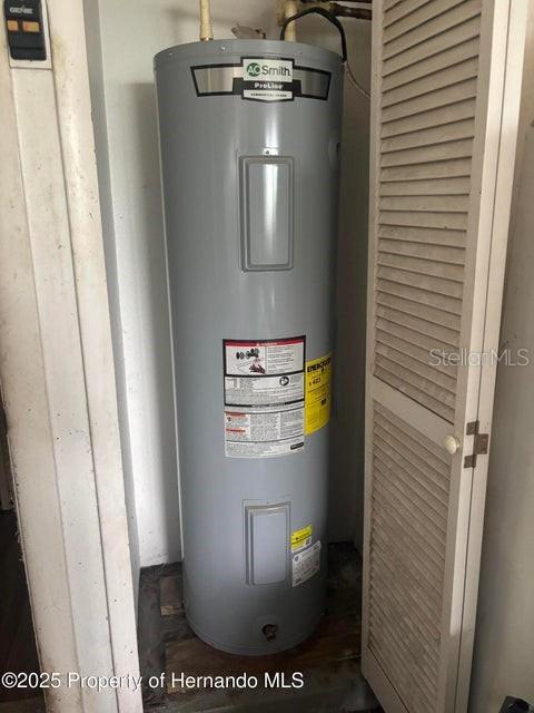 BRYANTS LAKE VIEW MANOR - Residential