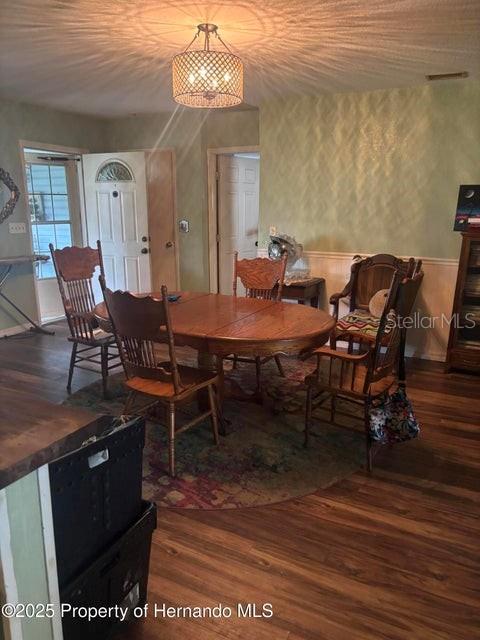 BRYANTS LAKE VIEW MANOR - Residential