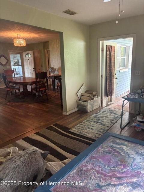 BRYANTS LAKE VIEW MANOR - Residential