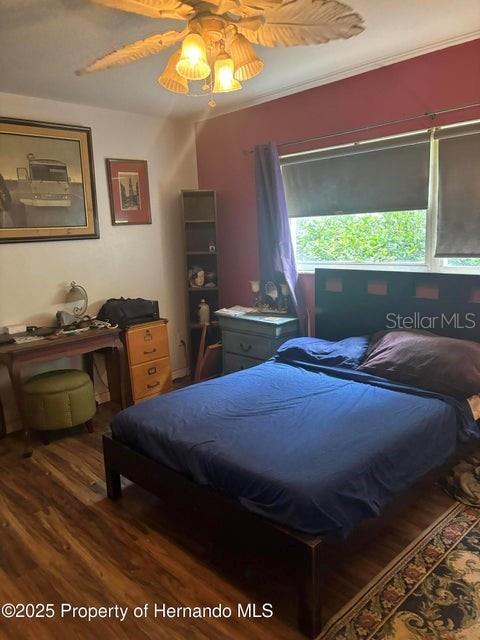 BRYANTS LAKE VIEW MANOR - Residential