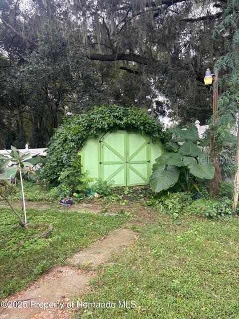 BRYANTS LAKE VIEW MANOR - Residential