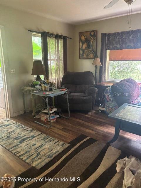 BRYANTS LAKE VIEW MANOR - Residential