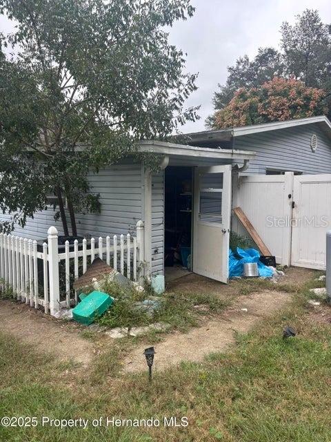 BRYANTS LAKE VIEW MANOR - Residential