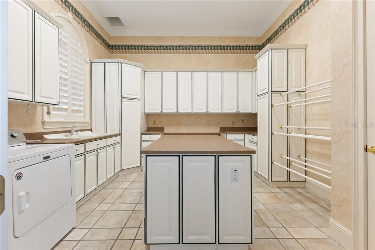 CYPRESS POINT - Residential