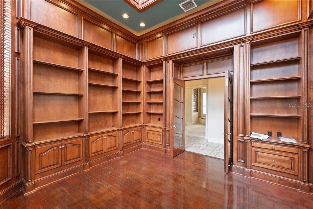 CYPRESS POINT - Residential