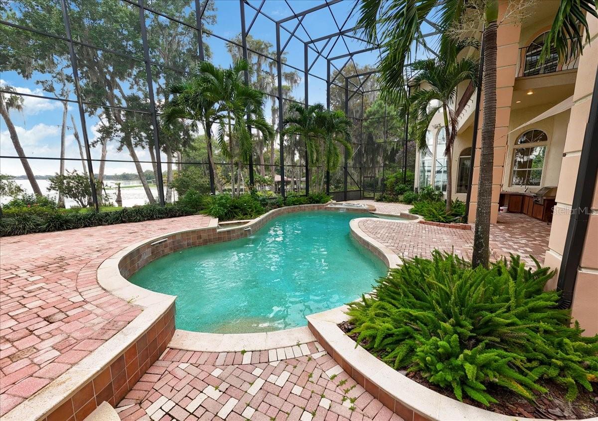 CYPRESS POINT - Residential