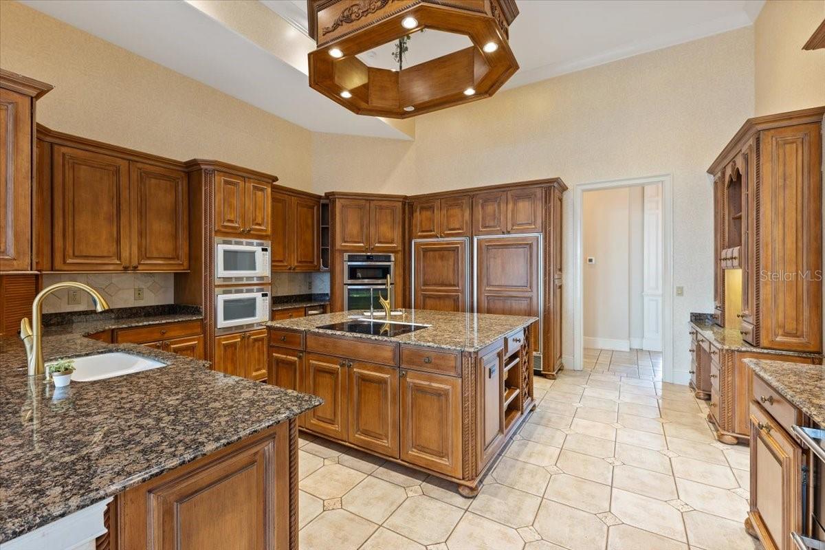 CYPRESS POINT - Residential
