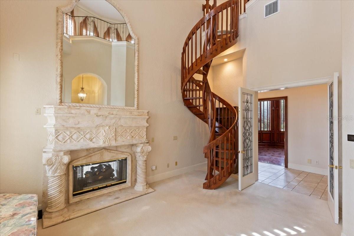 CYPRESS POINT - Residential