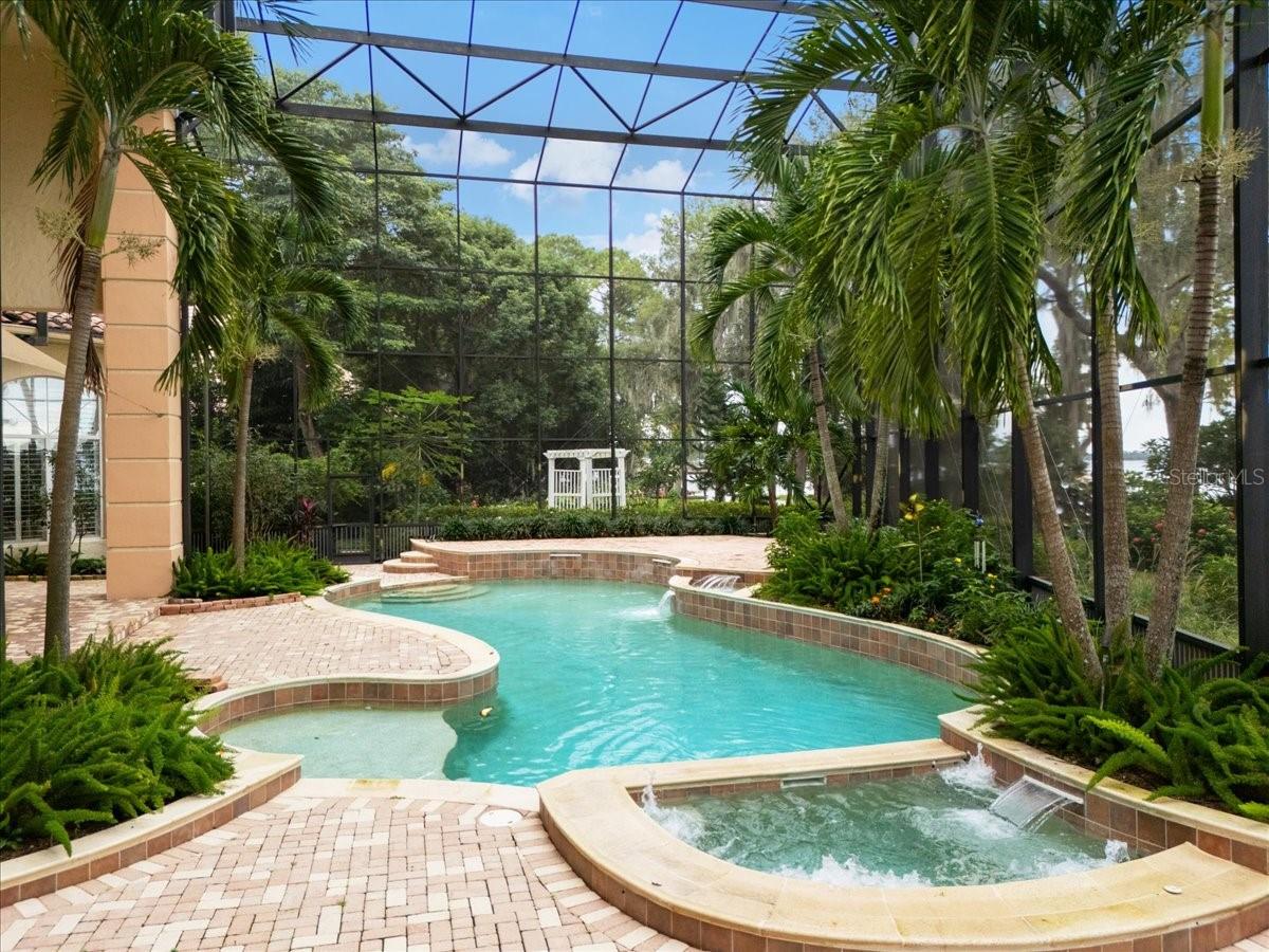 CYPRESS POINT - Residential