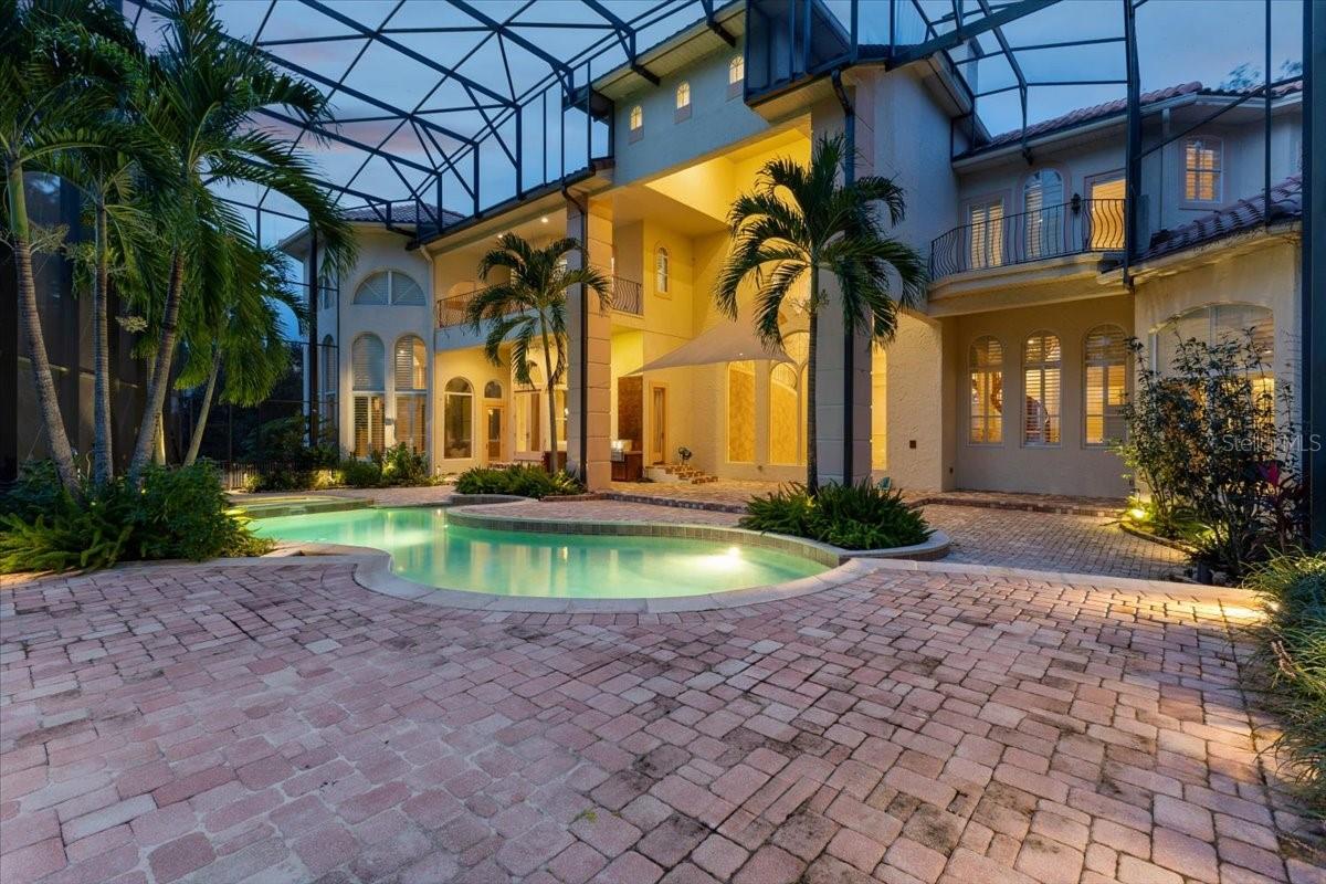 CYPRESS POINT - Residential