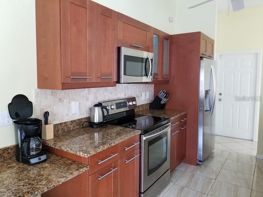 GULF GATE EAST - Residential Lease