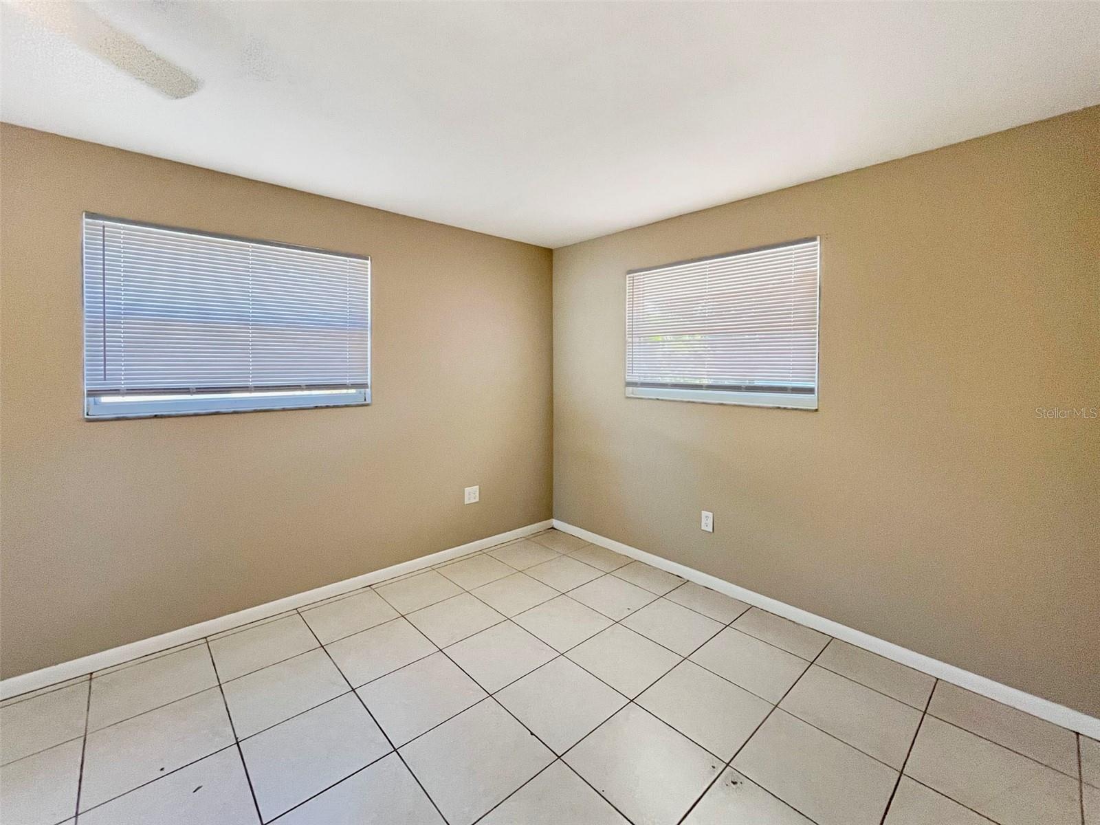 RIDGEWOOD ESTS 3RD ADD RESUB - Residential Lease