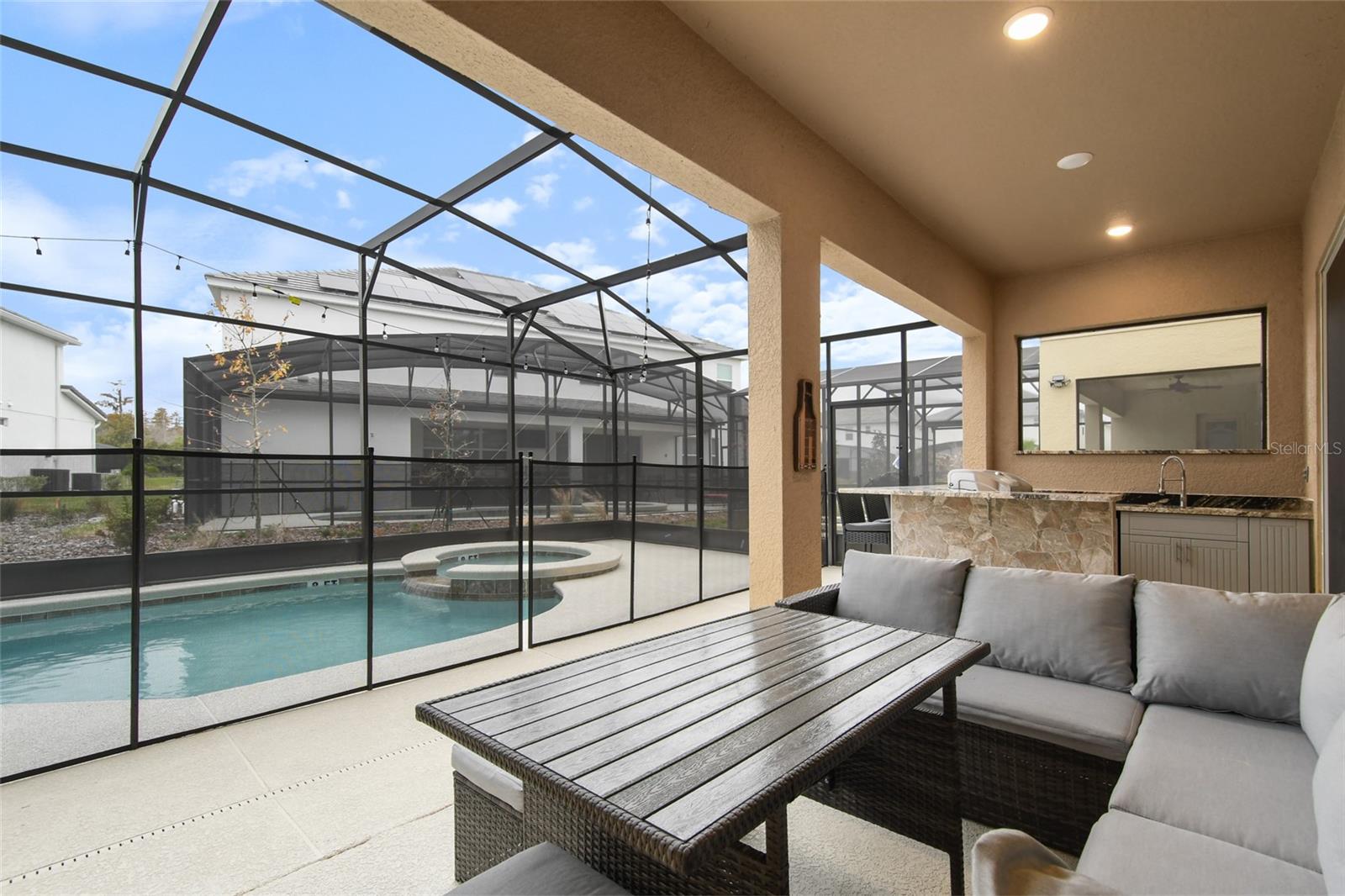 VERANDA PALMS PH 2B2-2C - Residential