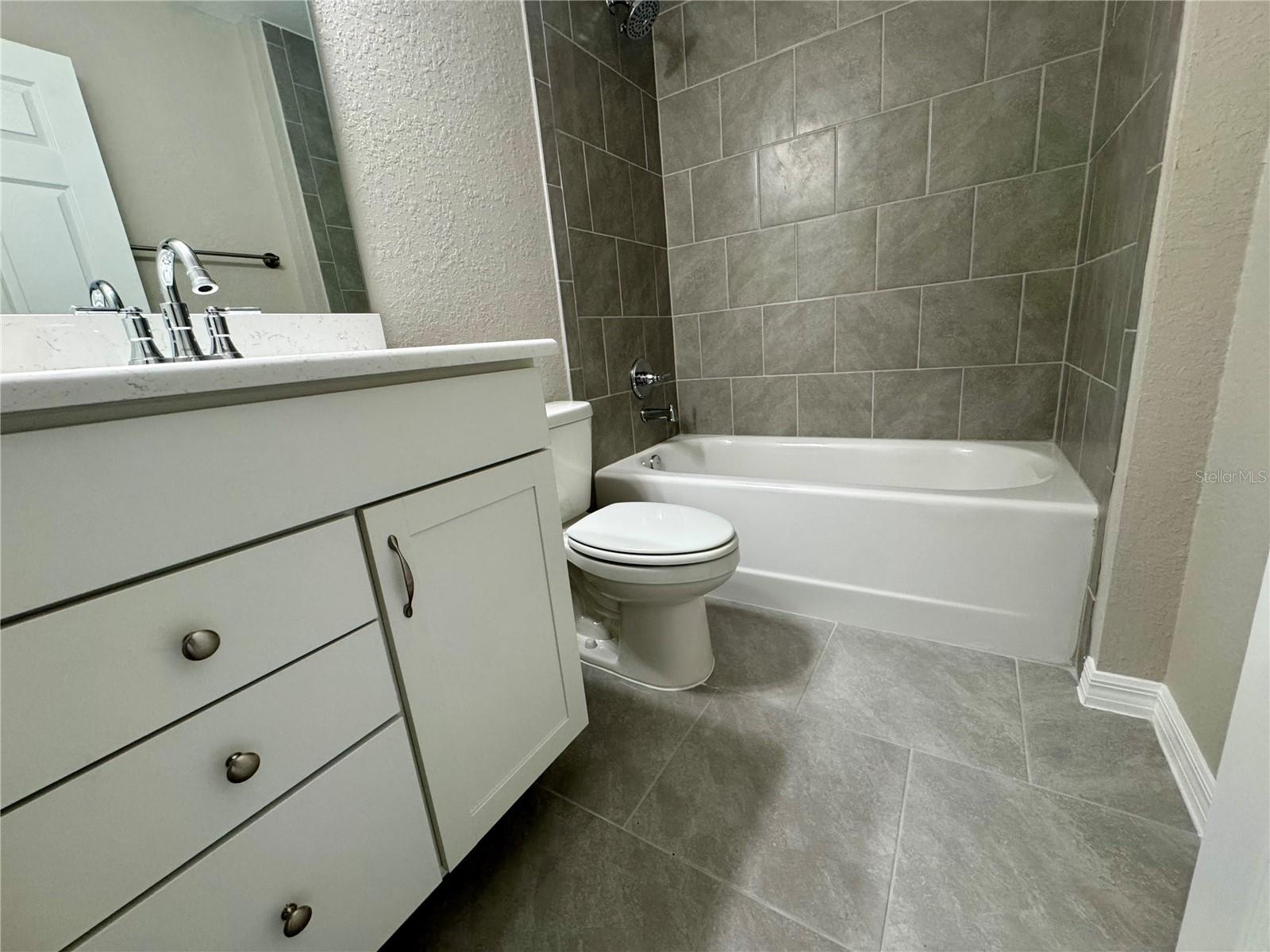 ROLLING HILLS UN 01-A - Residential