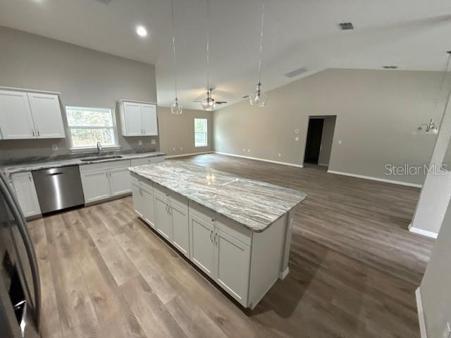 ROLLING HILLS UN 01-A - Residential