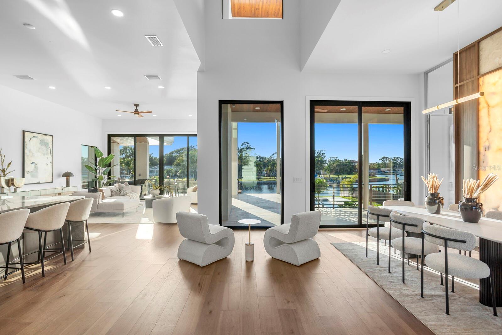 4441 POMPANO DRIVE SE