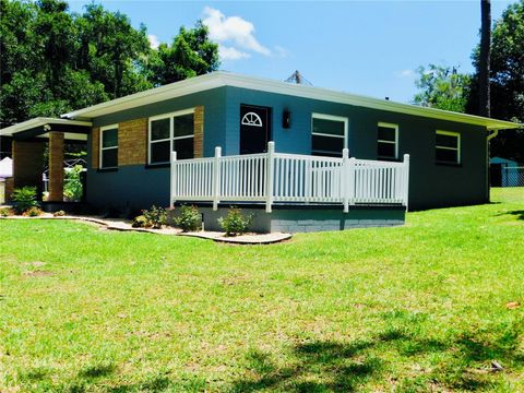Photo of 921 NE 13th Avenue, Ocala, FL 34470 (MLS # OM724412)