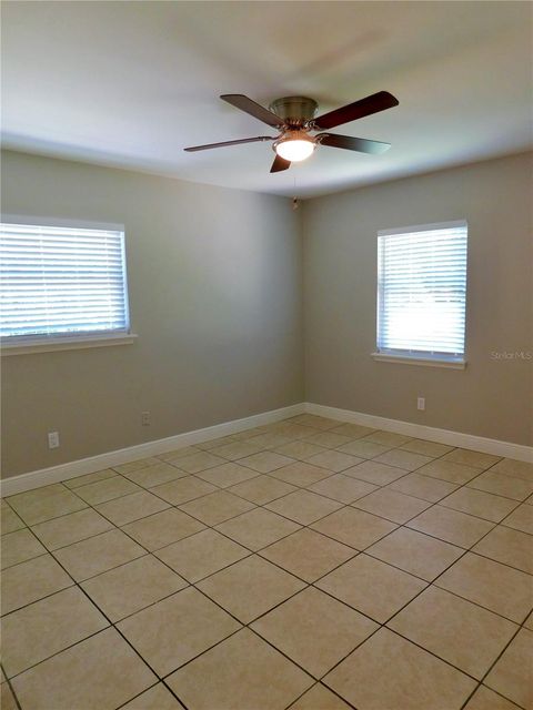 Tiny photo for 921 NE 13th Avenue, Ocala, FL 34470 (MLS # OM724412)