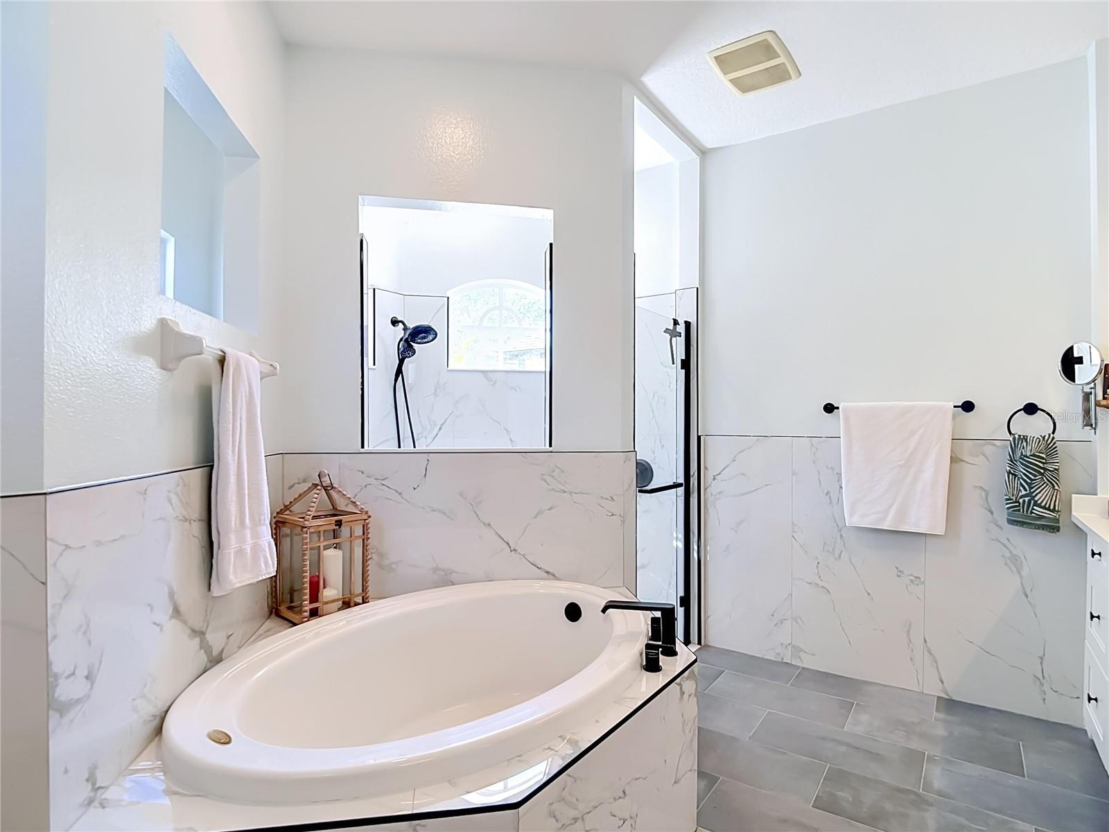 LAKESHORE PHASE 2 - Residential