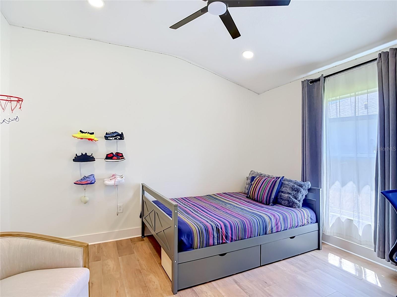 LAKESHORE PHASE 2 - Residential