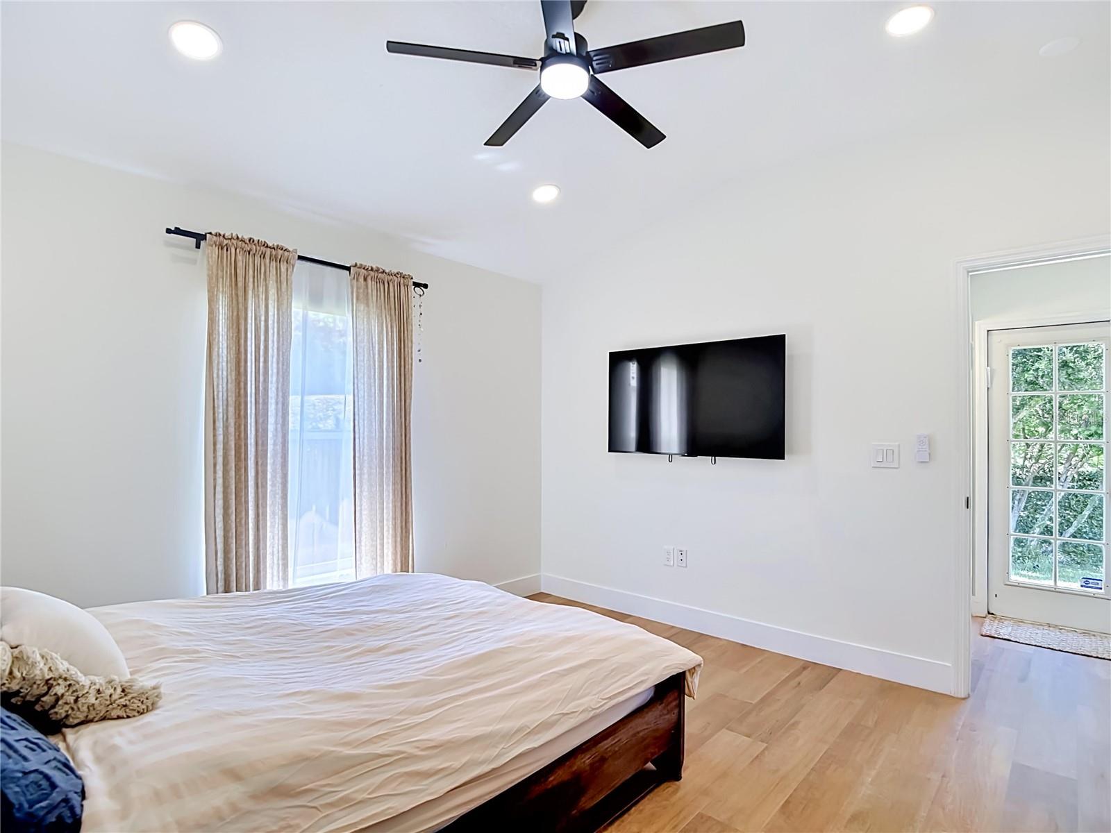LAKESHORE PHASE 2 - Residential