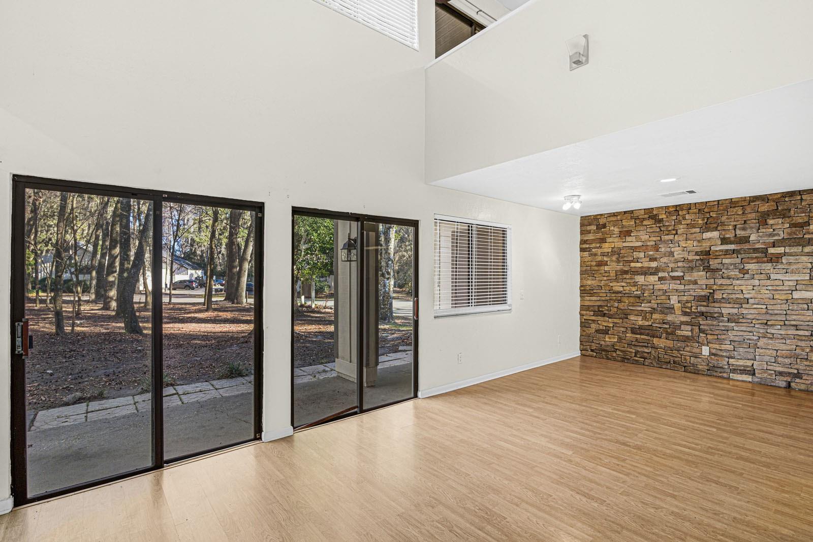 5528 SW 4TH PLACE 5528