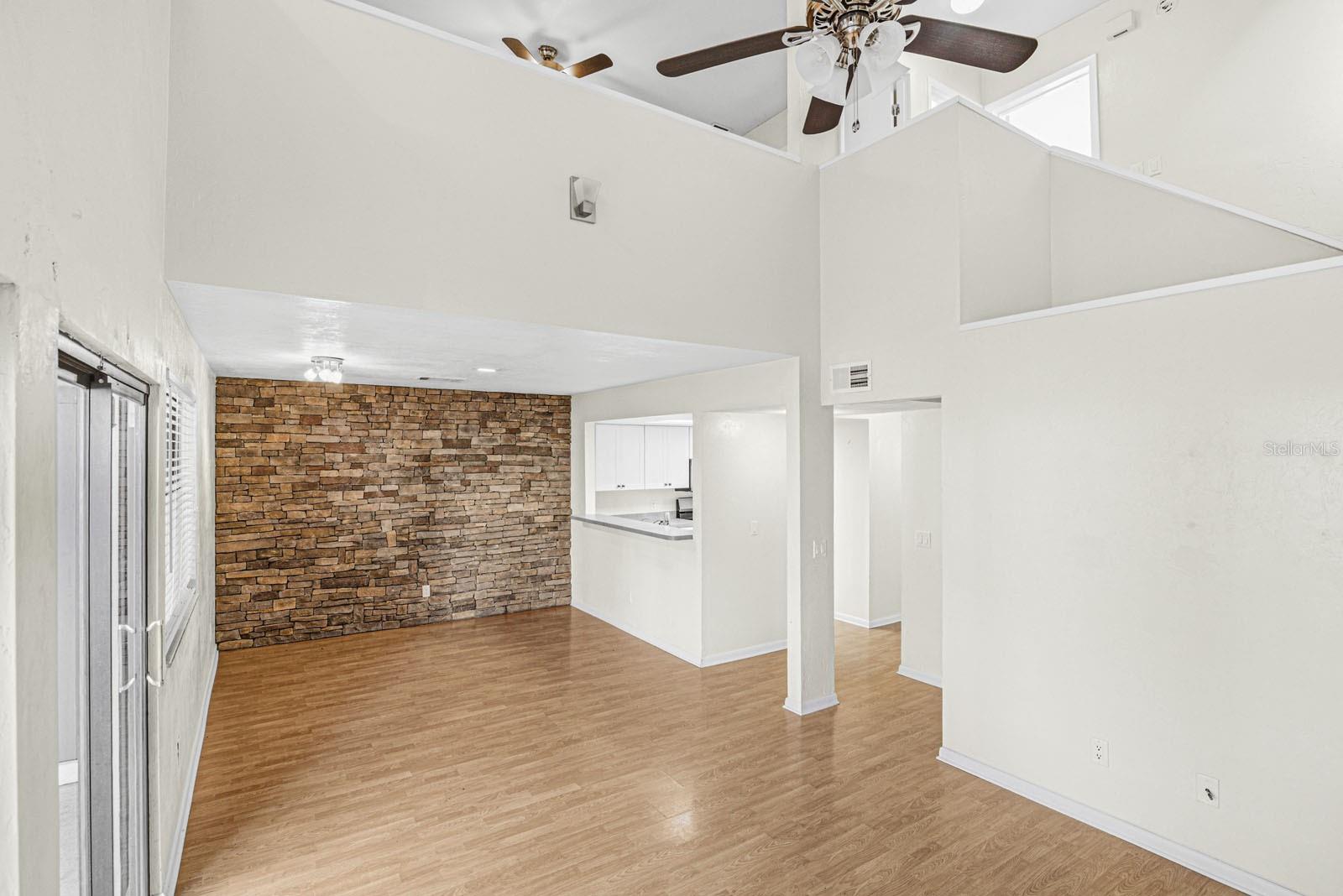 5528 SW 4TH PLACE 5528