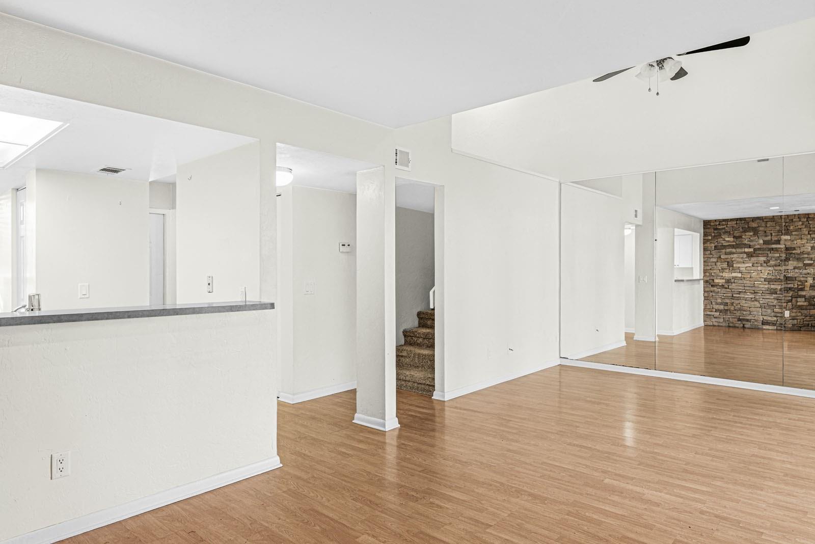 5528 SW 4TH PLACE 5528