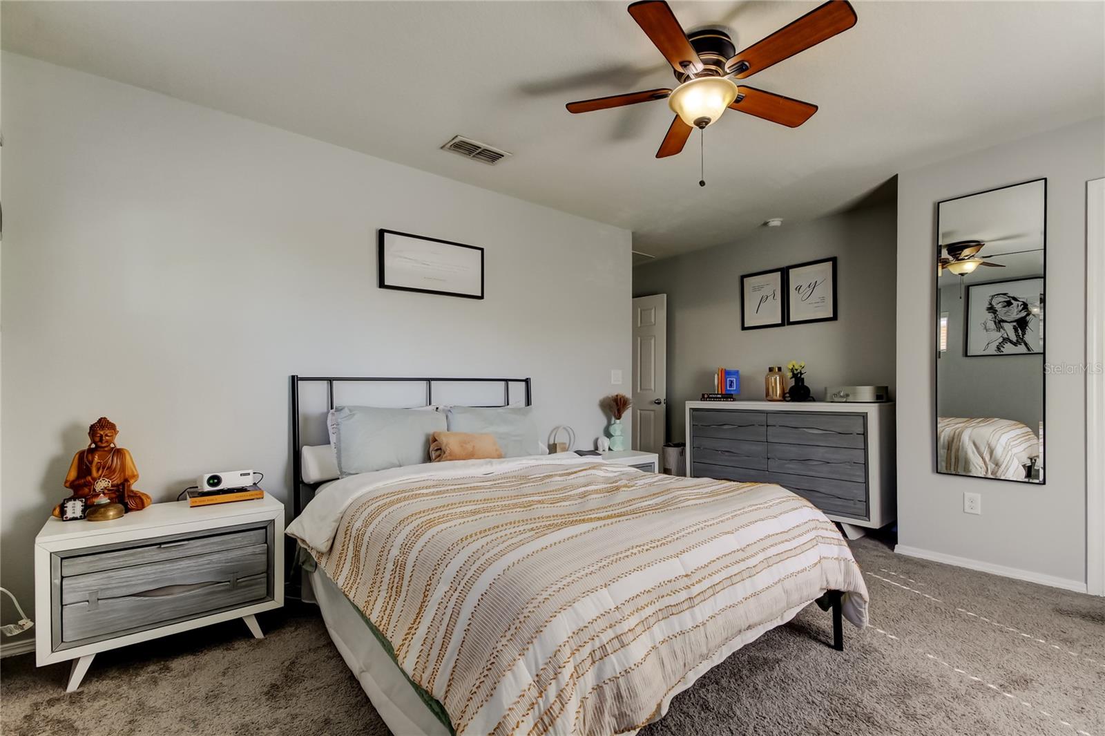 MAGNOLIA PARK CENTRAL PH B - Residential Lease