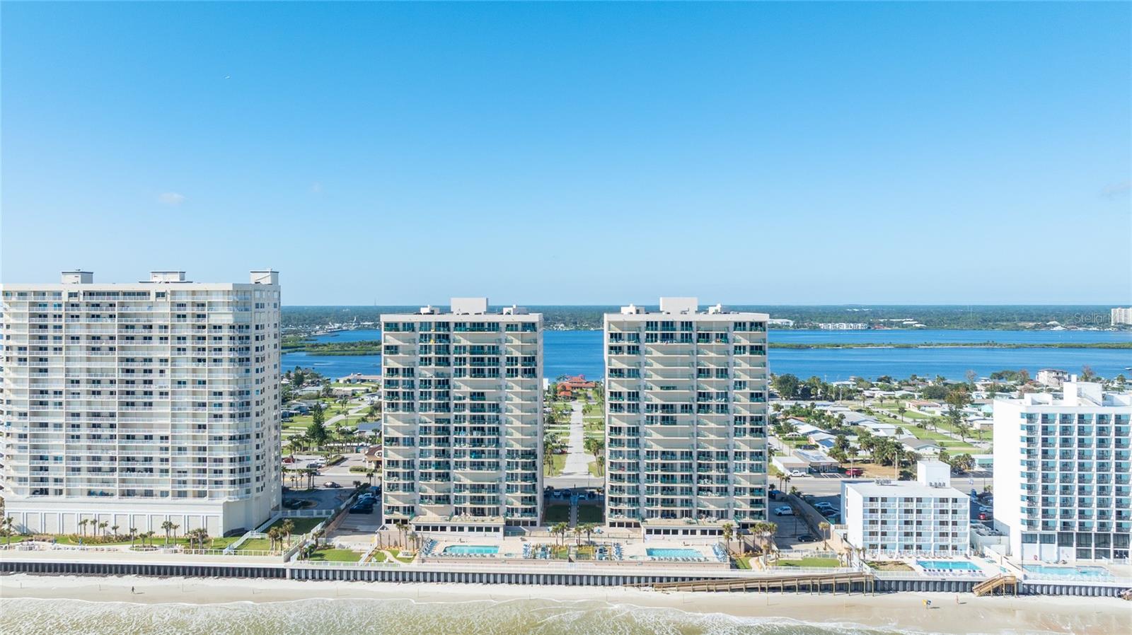 DIMUCCI TWIN TOWERS NORTH & SOUTH - Residential