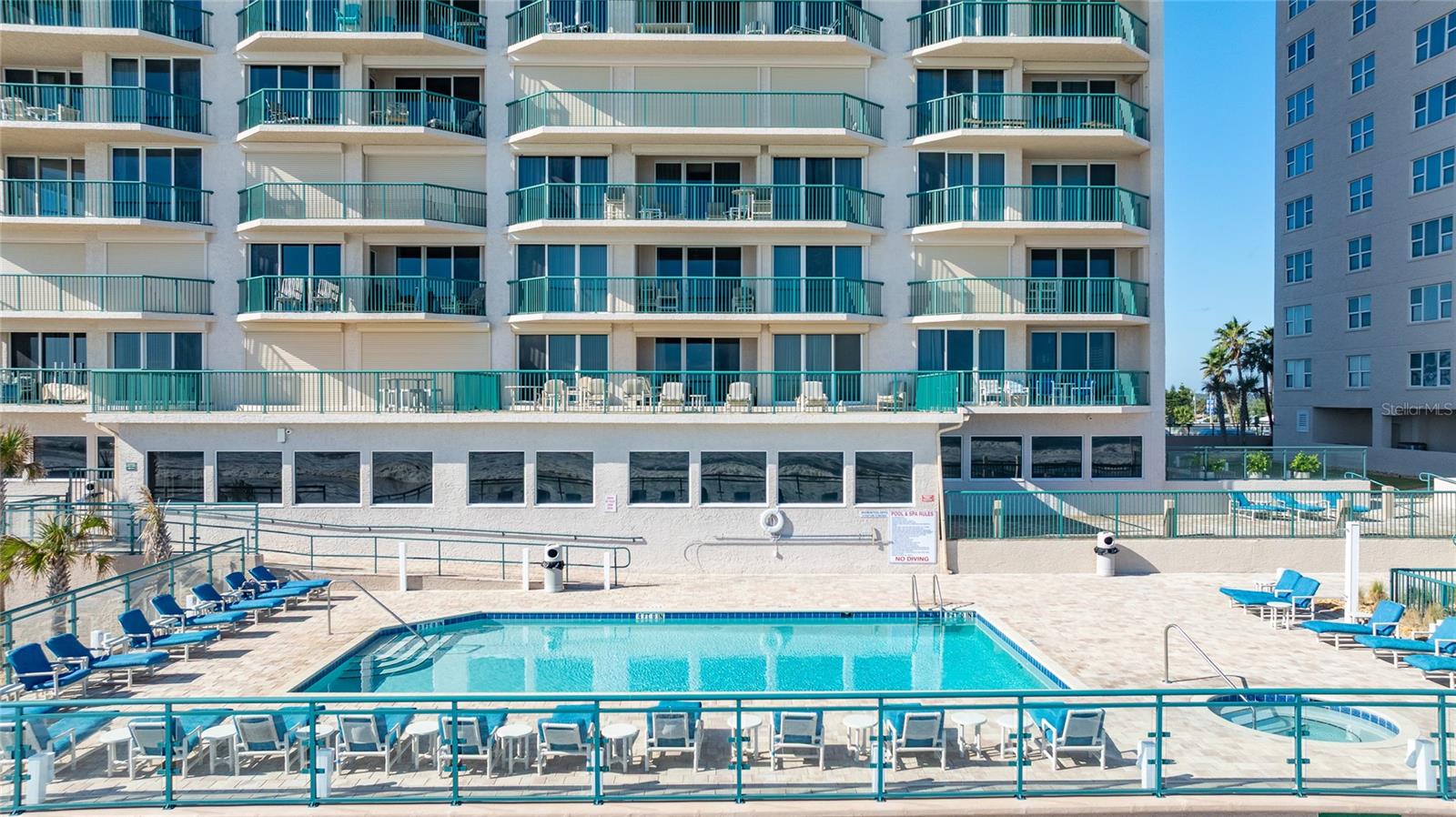 DIMUCCI TWIN TOWERS NORTH & SOUTH - Residential