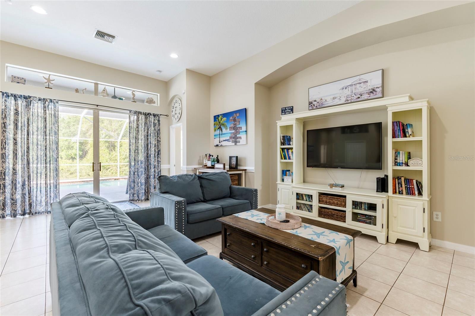 MAGNOLIA ESTATES - Residential