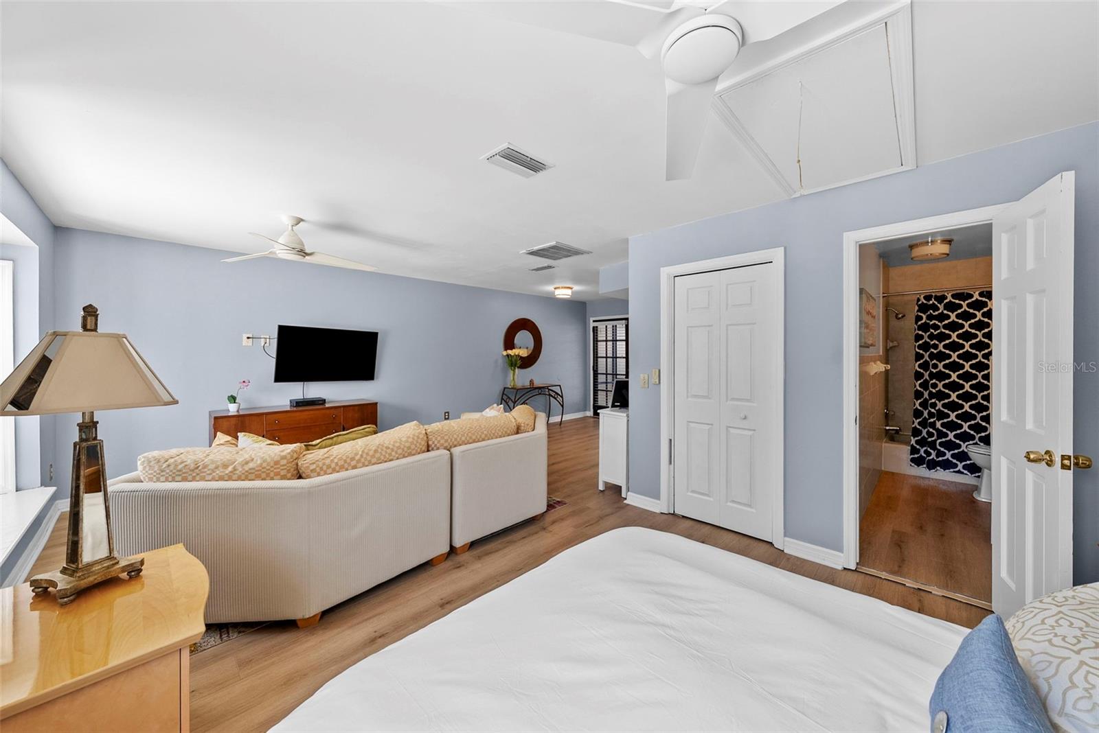 ELBERON PLACE PH 01 - Residential